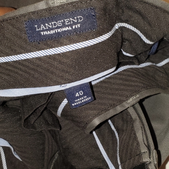 Lands' End 40 Waist Chinos pants - Picture 2 of 3